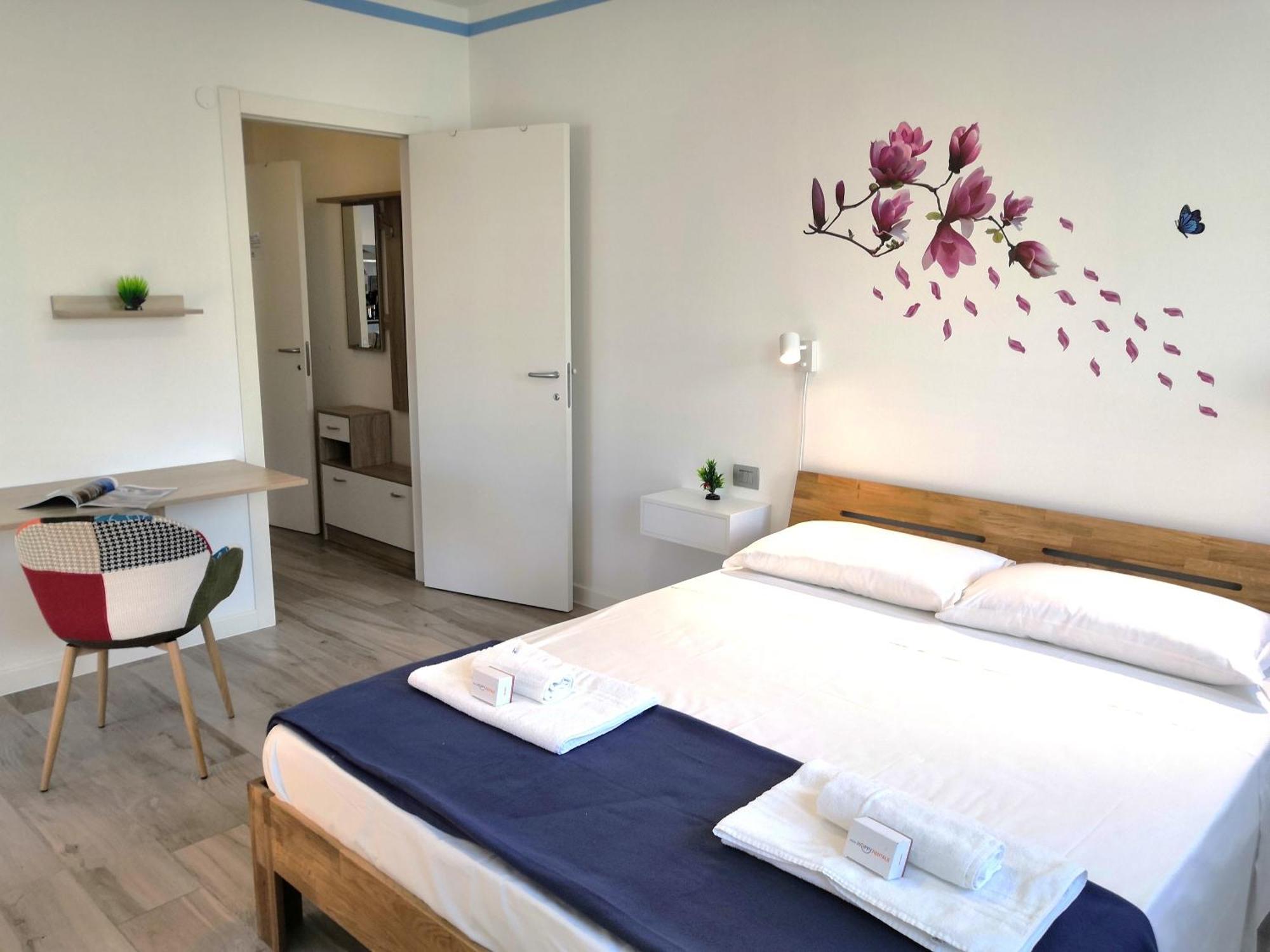 Butterfly Apt In Suna With Garage Verbania Zewnętrze zdjęcie