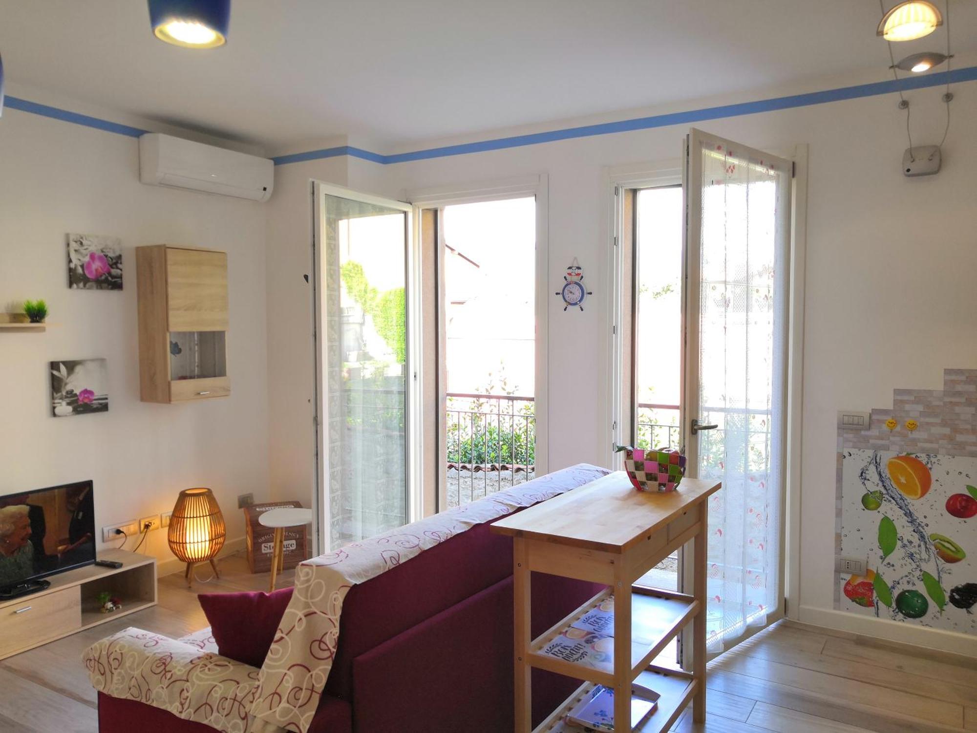 Butterfly Apt In Suna With Garage Verbania Zewnętrze zdjęcie
